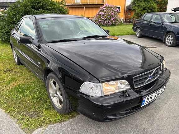 Volvo C70 4 of 5