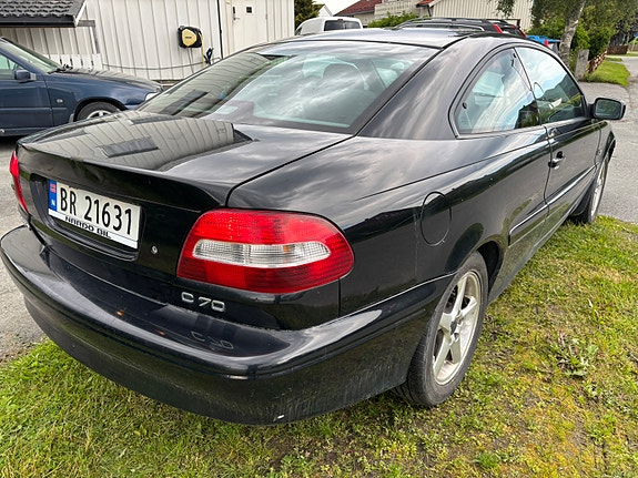 Volvo C70 3 of 5
