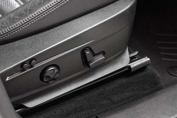 Alfa Romeo Stelvio 15 of 28