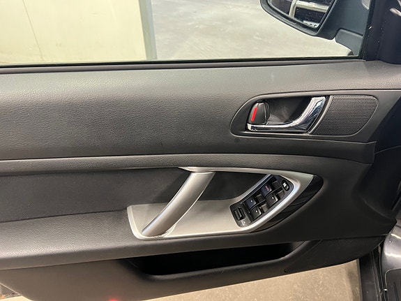 Subaru Outback 18 of 30