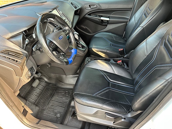 Ford Transit Connect 20 of 30