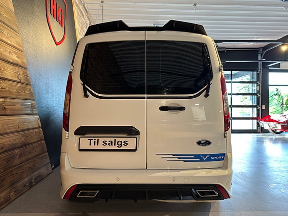 Ford Transit Connect 13 of 30
