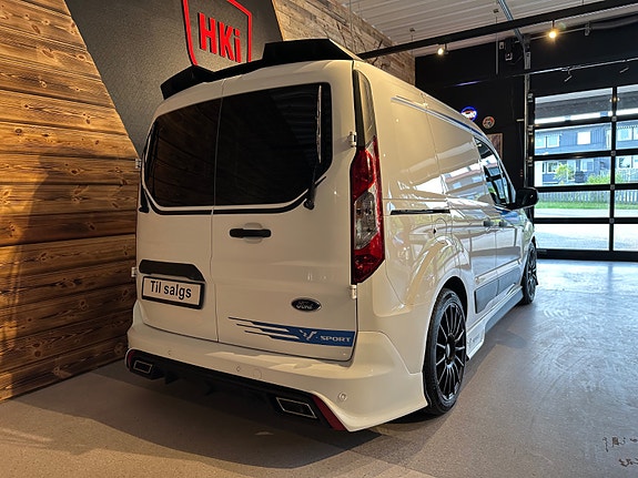 Ford Transit Connect 11 of 30