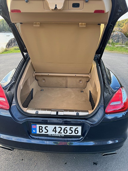 Porsche Panamera 10 of 20