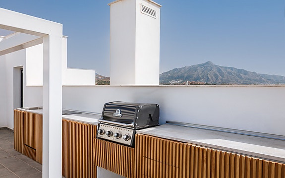 Eksklusiv penthouse med 150 m² takterrasse og 4 soverom | Jacuzzi og panoramautsikt