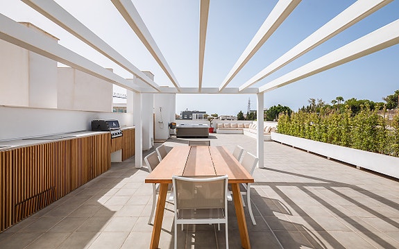 Eksklusiv penthouse med 150 m² takterrasse og 4 soverom | Jacuzzi og panoramautsikt