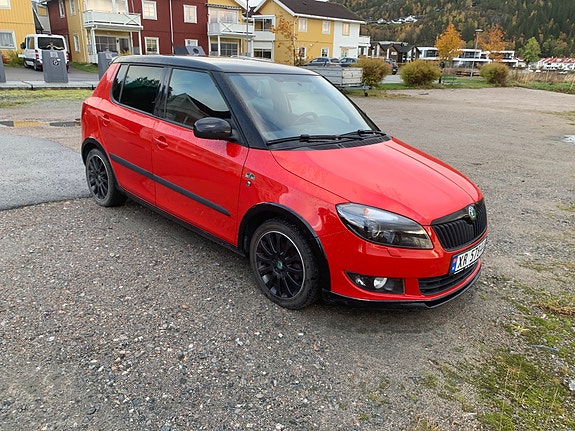 Skoda Fabia 2 of 6