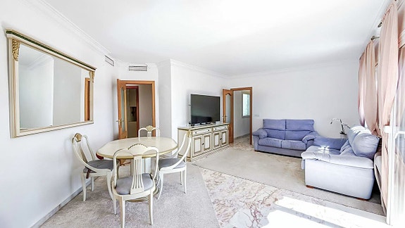 Penthouse med 80 m² terrasse og nydelig sjøutsikt | 3 soverom og 2 bad | 2 parkeringsplasser