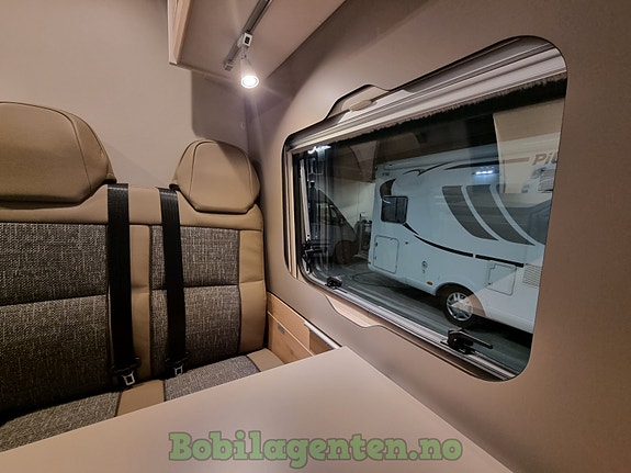 Dethleffs Globetrail 600 DS / Videopresentasjon / 8-trinns automatgir / Dusjkabinettløsning / Markise / Lettmetallfelger / Nye Fiat / Delskinn-interiør / Isofix / Kompressorkjøleskap +++ 15 of 30