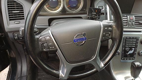 Volvo XC60 14 of 26