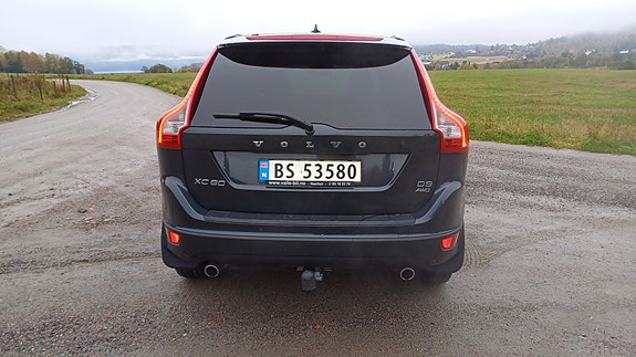 Volvo XC60 5 of 26