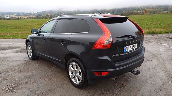 Volvo XC60 7 of 26