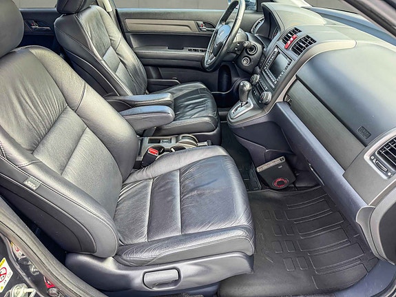 Honda CR-V 10 of 14