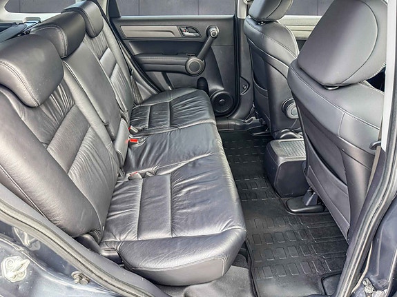 Honda CR-V 11 of 14