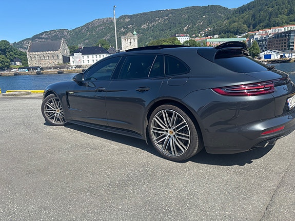 Porsche Panamera 3 of 8