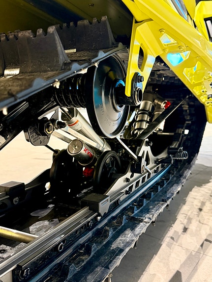 Ski-doo Backcountry X-RS 850 E-TEC Turbo R 146" 5 of 7