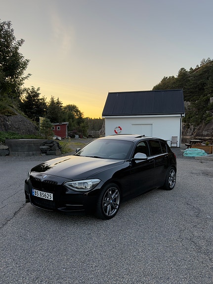 BMW M135i 6 of 24