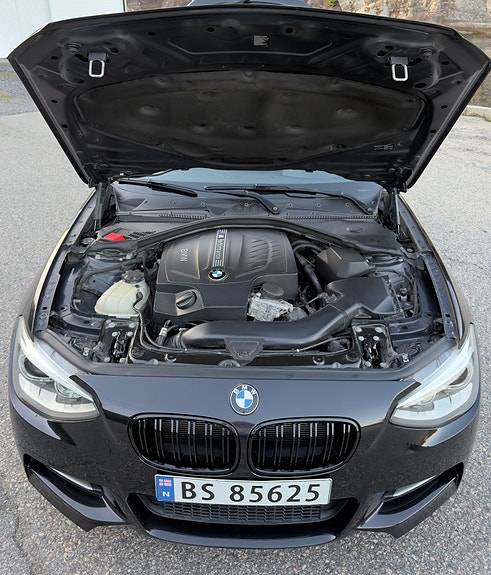BMW M135i 8 of 24