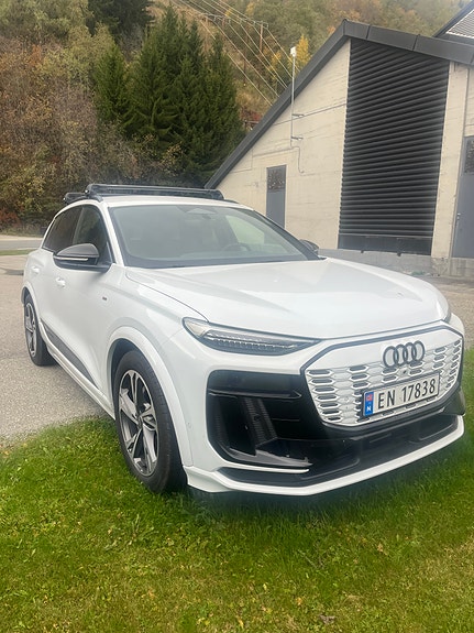 Audi Q6 e-tron 3 of 6