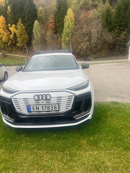 Audi Q6 e-tron 2 of 6