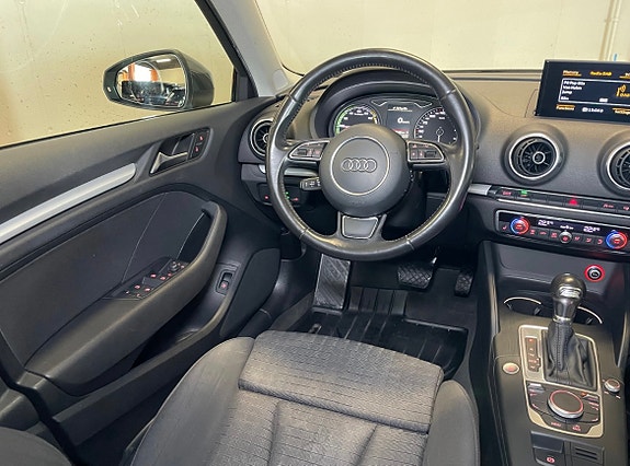 Audi A3 4 of 15