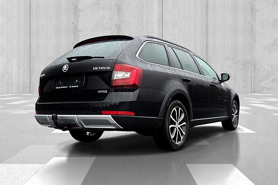 Skoda Octavia Scout 5 of 5