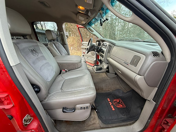 Dodge RAM 19 of 30