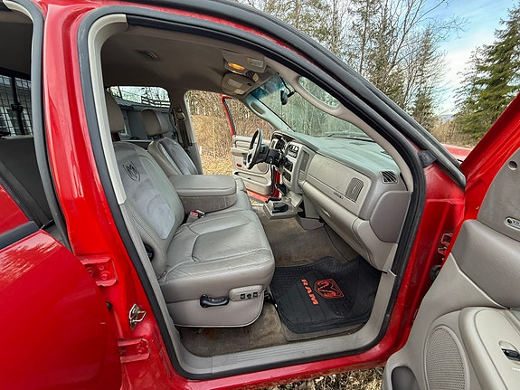 Dodge RAM 23 of 30