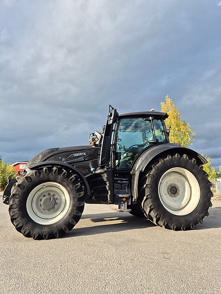 Valtra T254V 2021, kr 1 350 000,-