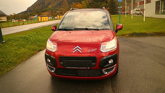 Citroen C3 Picasso 2 of 5