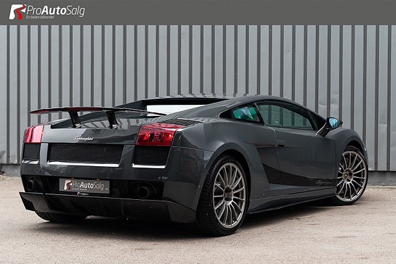 Lamborghini Gallardo 4 of 5