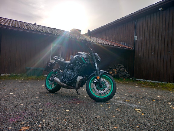 Yamaha MT-07 2 of 5