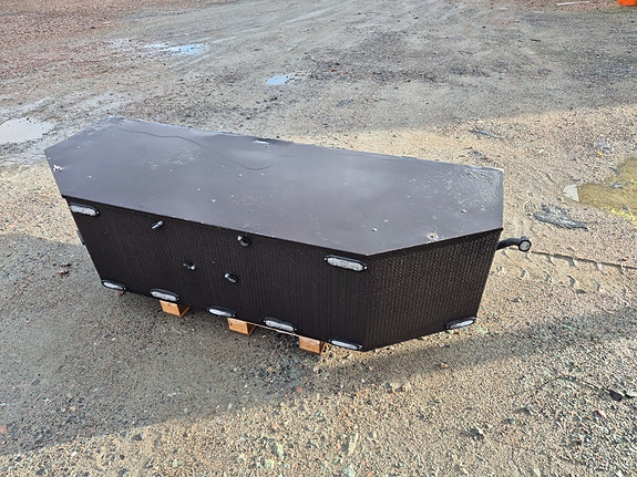 Oppevaringskasse - "Tractorbumper"