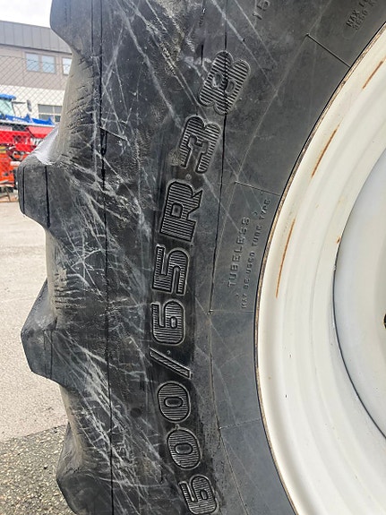 New Holland T6040 2011, kr 480 000,-