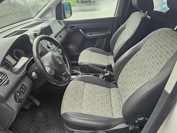 Volkswagen Caddy Maxi 10 of 30