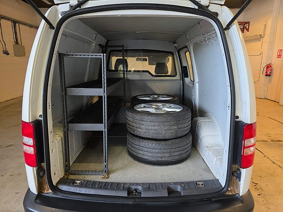 Volkswagen Caddy Maxi 30 of 30