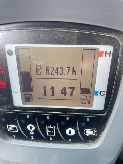 Kubota Kx080-4@ 9 of 13