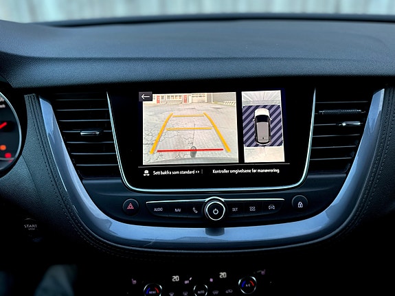 Opel Grandland X 14 of 16