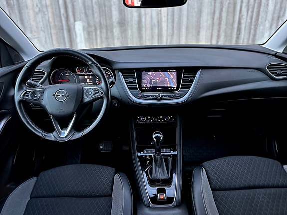 Opel Grandland X 10 of 16