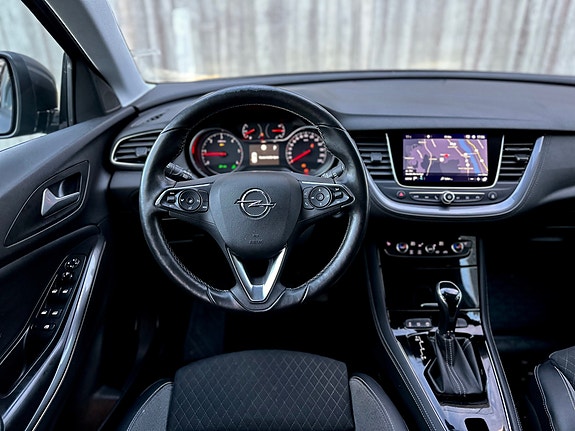 Opel Grandland X 9 of 16