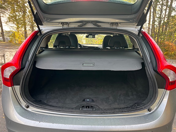 Volvo V60 5 of 13