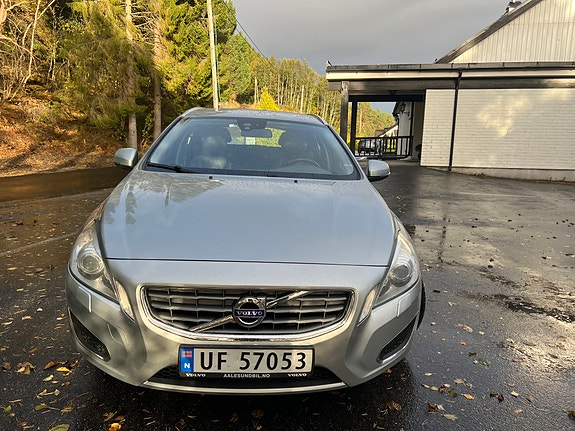Volvo V60 3 of 13
