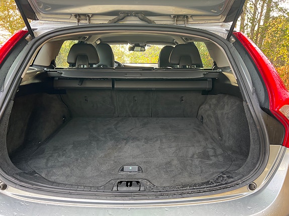 Volvo V60 6 of 13