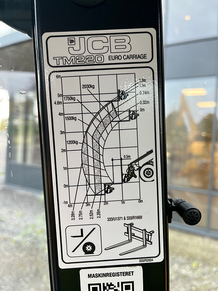 JCB TM220 17 of 20