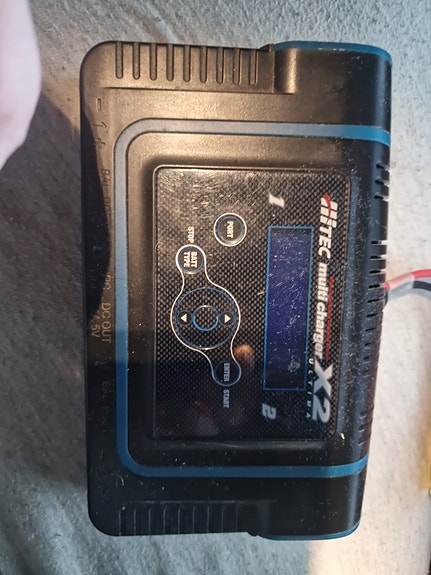 HiTec Multi Charger x2 Ultima lipo etc Charger | FINN-torget