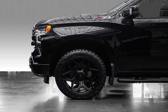 Chevrolet Silverado 1500 11 of 30