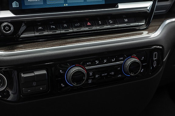 Chevrolet Silverado 1500 28 of 30