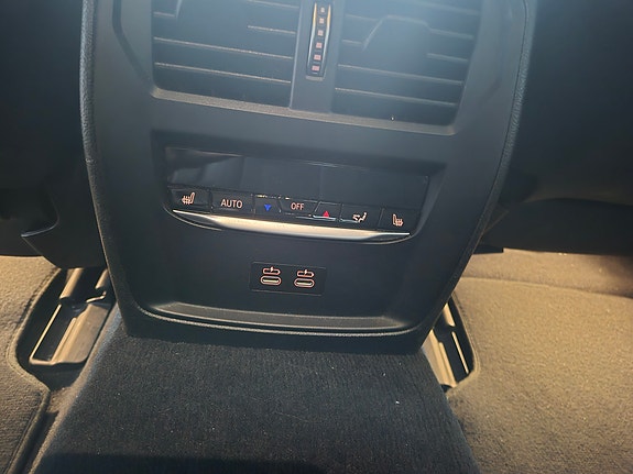 BMW i4 26 of 30