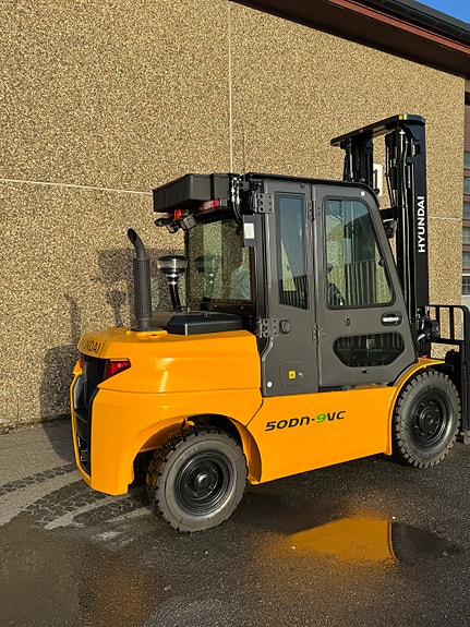Hyundai 50DN-9VC 5 of 5