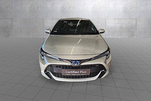 Toyota Corolla 8 of 24